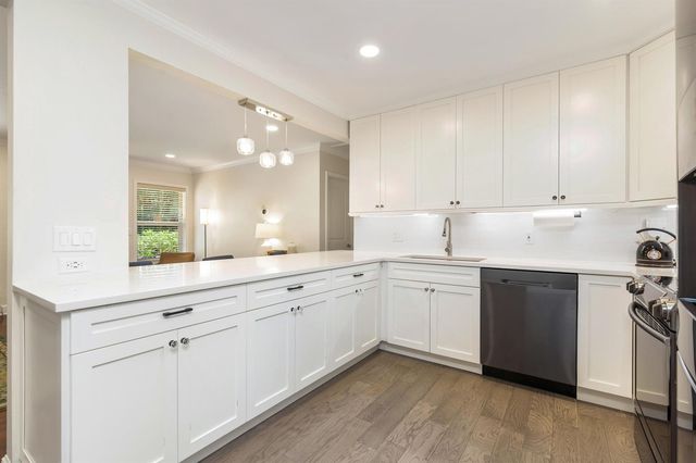 844 Avon Road, West Palm Beach, FL 33401