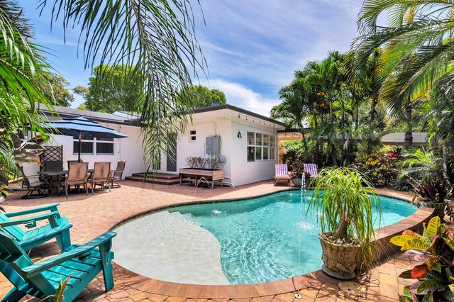 844 Avon Road, West Palm Beach, FL 33401