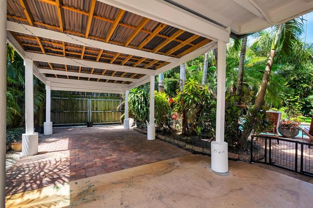 844 Avon Road, West Palm Beach, FL 33401