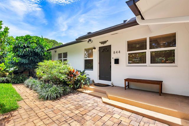 844 Avon Road, West Palm Beach, FL 33401