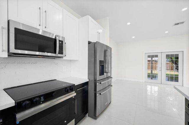 4011 NW 171st St, Miami Gardens, FL 33055