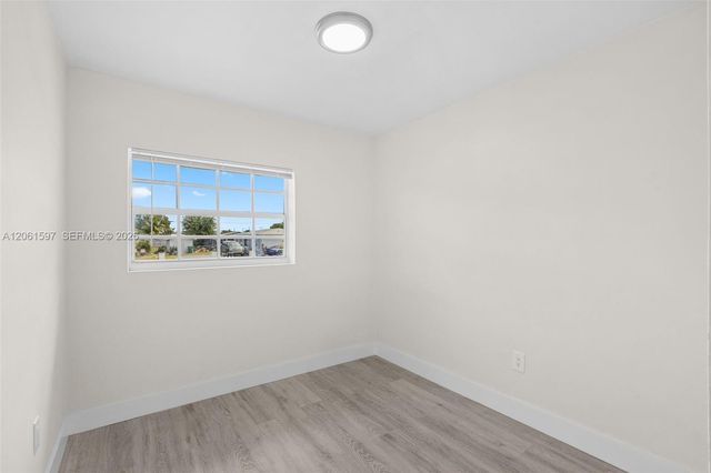 4011 NW 171st St, Miami Gardens, FL 33055