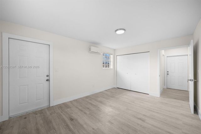 4011 NW 171st St, Miami Gardens, FL 33055