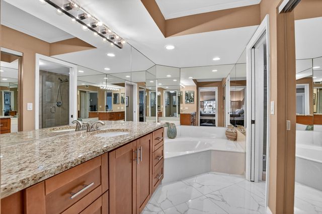 7314 Clunie Place 14002, Delray Beach, FL 33446