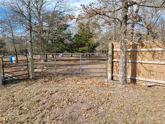 1337 Pin Tail Cove, Caldwell, TX 77836