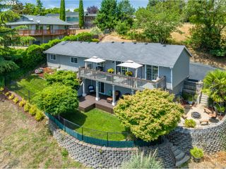 441 Nw GALAXY Dr, Winston, OR 97496
