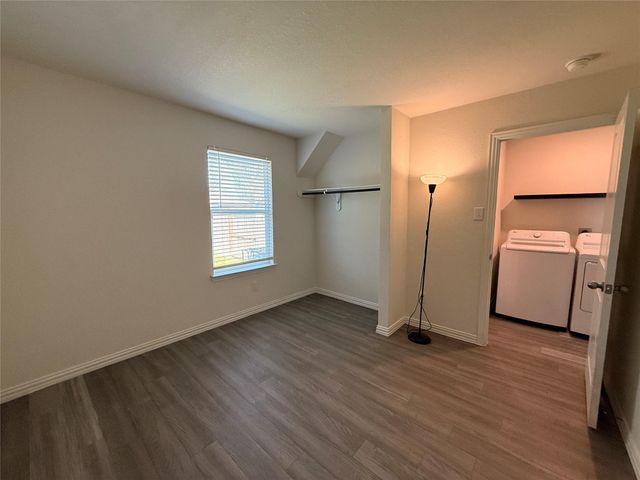 964 Ringold Street A, Houston, TX 77088