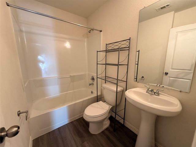 964 Ringold Street A, Houston, TX 77088