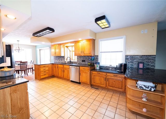 2755 Stanway Drive, Zanesville, OH 43701