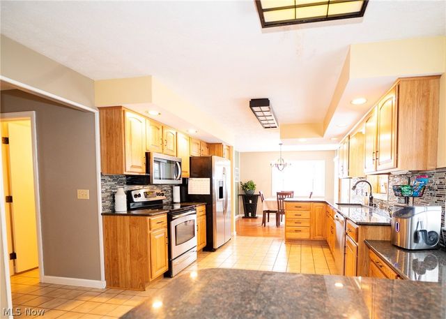 2755 Stanway Drive, Zanesville, OH 43701