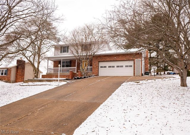 2755 Stanway Drive, Zanesville, OH 43701