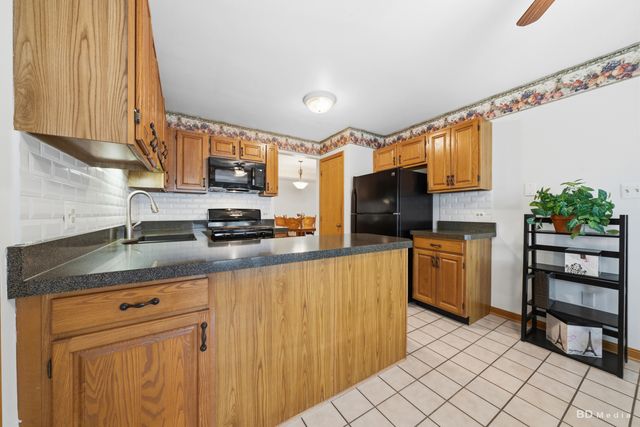 9845 Cambridge Court B, Mokena, IL 60448