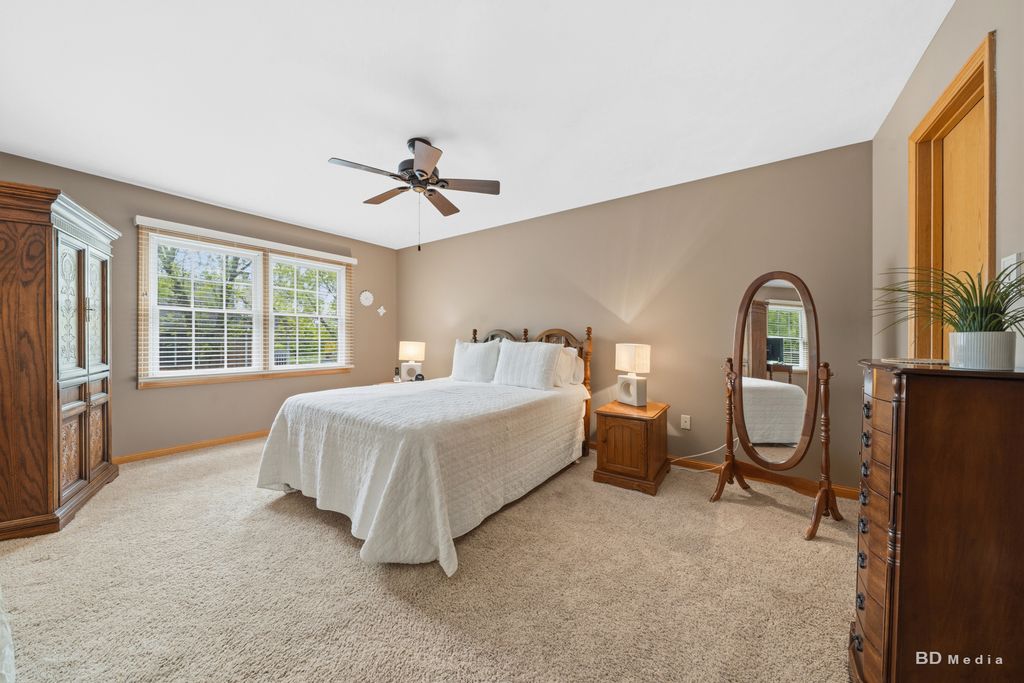 Image 19 of property listing at 9845 Cambridge Court B, Mokena, IL 60448