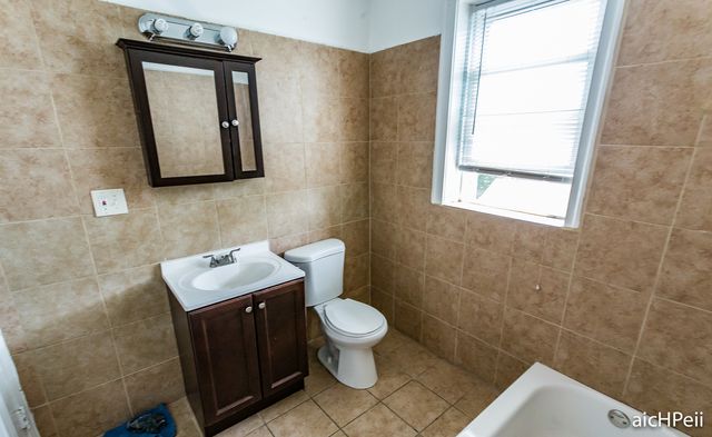 8023 S Wood Street, Chicago, IL 60620