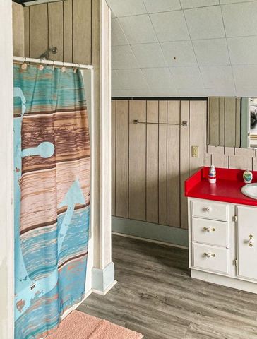 2809 14TH STREET, Menominee, MI 49858