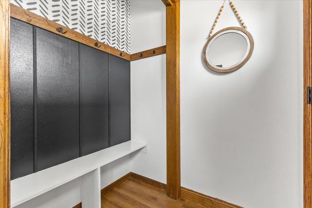 1130 S 101st STREET, West Allis, WI 53214