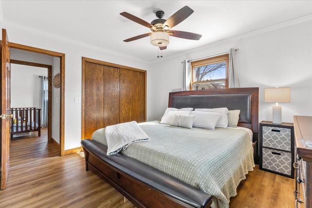 1130 S 101st STREET, West Allis, WI 53214