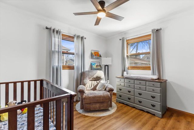 1130 S 101st STREET, West Allis, WI 53214