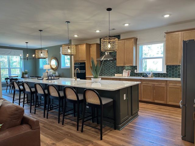 304 Northbrook Dr, Murrells Inlet, SC 29576