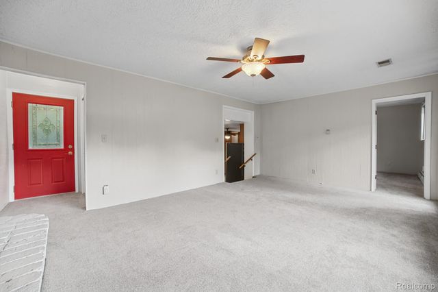 11897 Shaffer Road, Springfield Charter Township, MI 48350