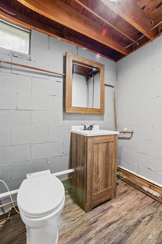 11897 Shaffer Road, Springfield Charter Township, MI 48350