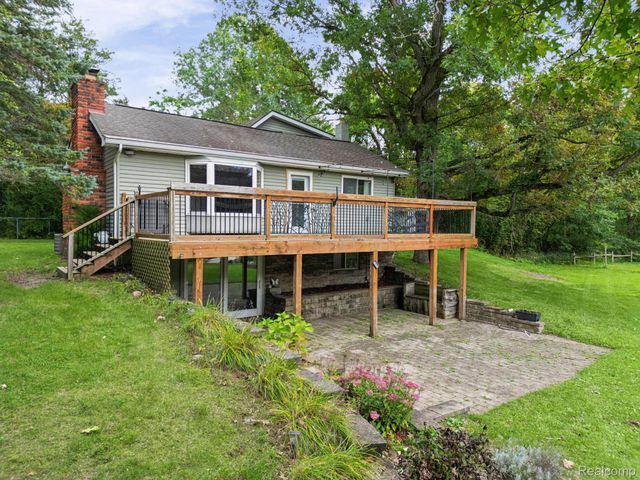 11897 Shaffer Road, Springfield Charter Township, MI 48350