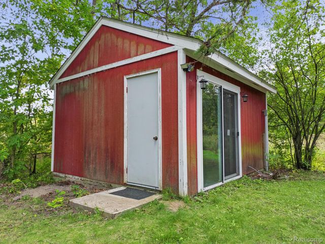 11897 Shaffer Road, Springfield Charter Township, MI 48350