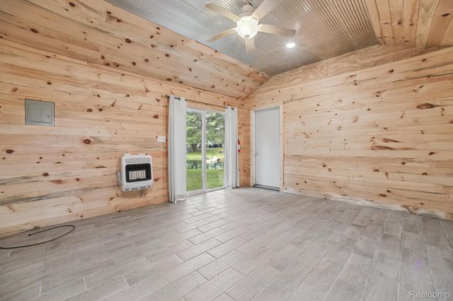 11897 Shaffer Road, Springfield Charter Township, MI 48350