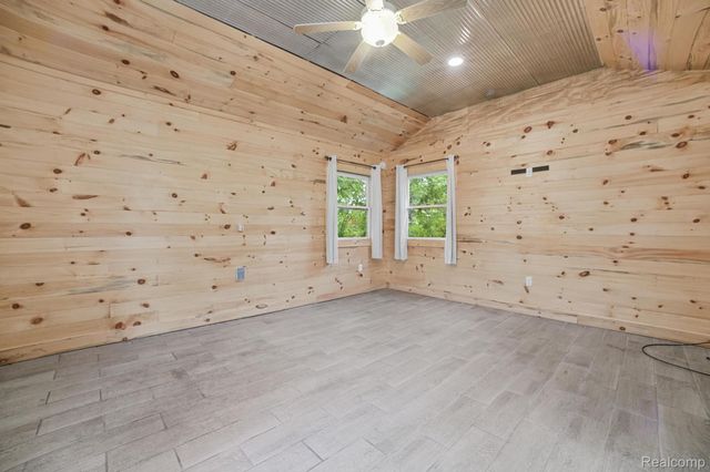 11897 Shaffer Road, Springfield Charter Township, MI 48350