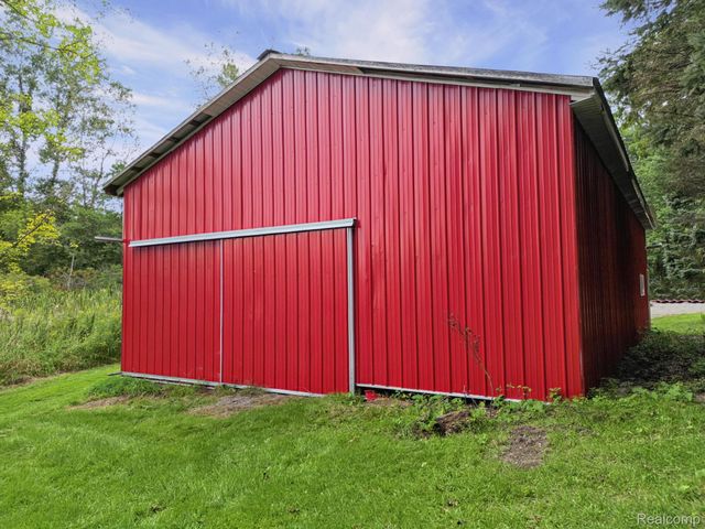 11897 Shaffer Road, Springfield Charter Township, MI 48350