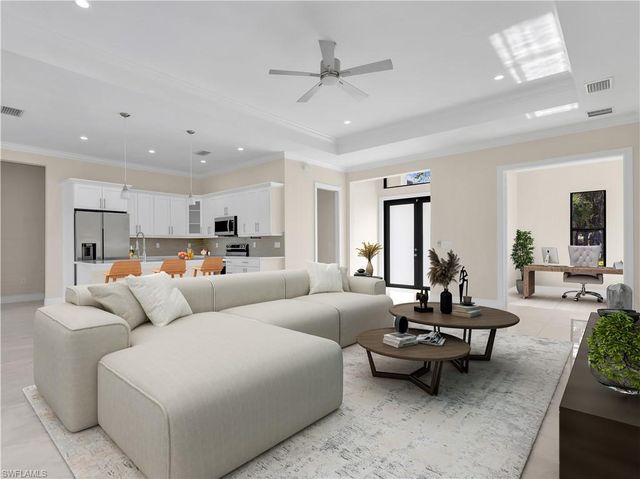 1819 12th AVE NE, Naples, FL 34120