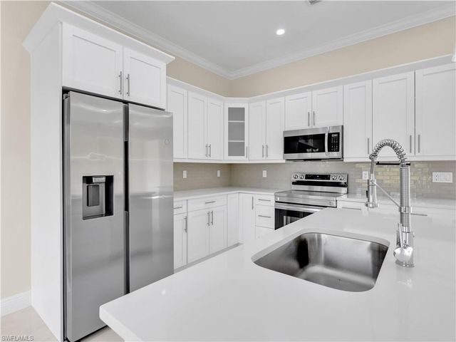 1819 12th AVE NE, Naples, FL 34120