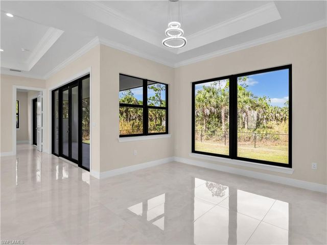 1819 12th AVE NE, Naples, FL 34120