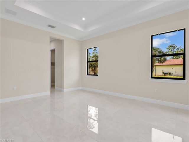 1819 12th AVE NE, Naples, FL 34120