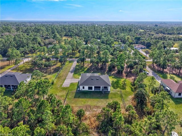 1819 12th AVE NE, Naples, FL 34120