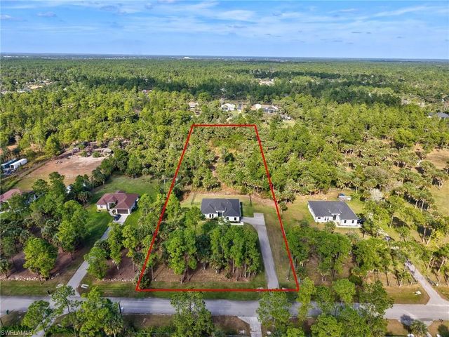 1819 12th AVE NE, Naples, FL 34120