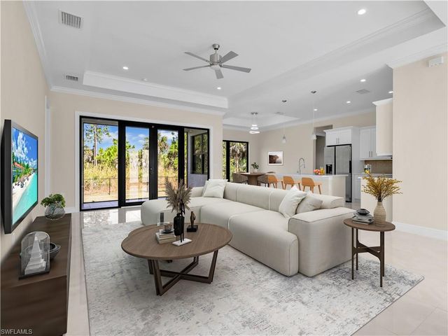 1819 12th AVE NE, Naples, FL 34120