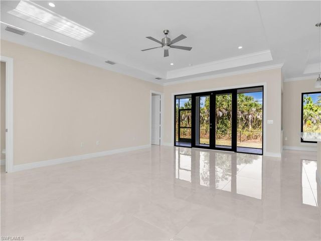 1819 12th AVE NE, Naples, FL 34120