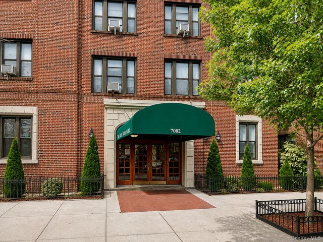 7002 Ridge Boulevard B14, Brooklyn, NY 11209