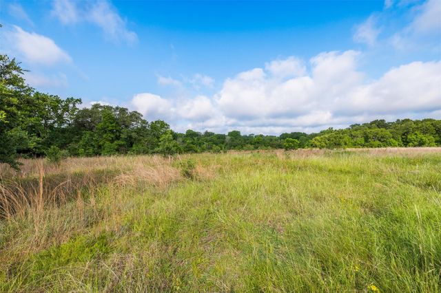 1338 Hwy 237, Round Top, TX 78954