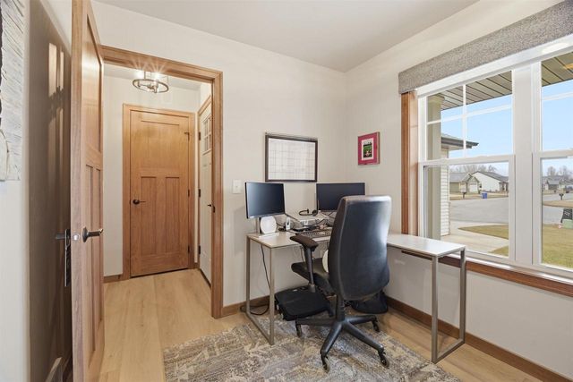 2215 E HONEYGOLD COURT, Appleton, WI 54913