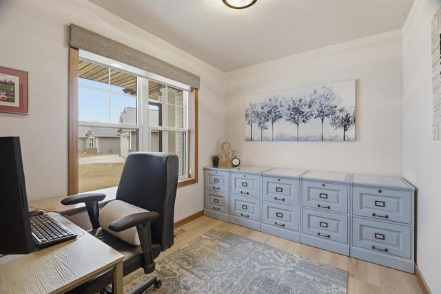 2215 E HONEYGOLD COURT, Appleton, WI 54913