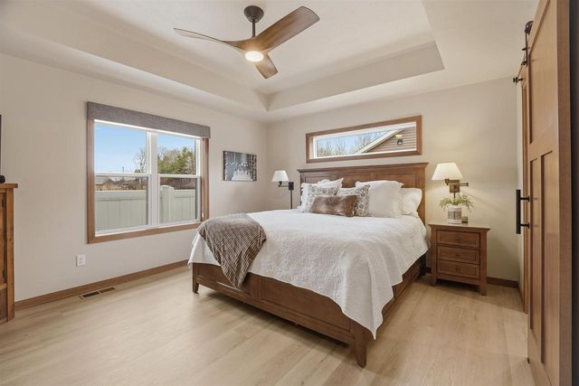 2215 E HONEYGOLD COURT, Appleton, WI 54913