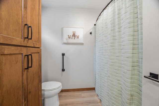 2215 E HONEYGOLD COURT, Appleton, WI 54913