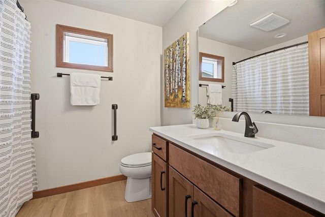 2215 E HONEYGOLD COURT, Appleton, WI 54913