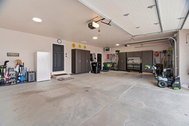 2215 E HONEYGOLD COURT, Appleton, WI 54913