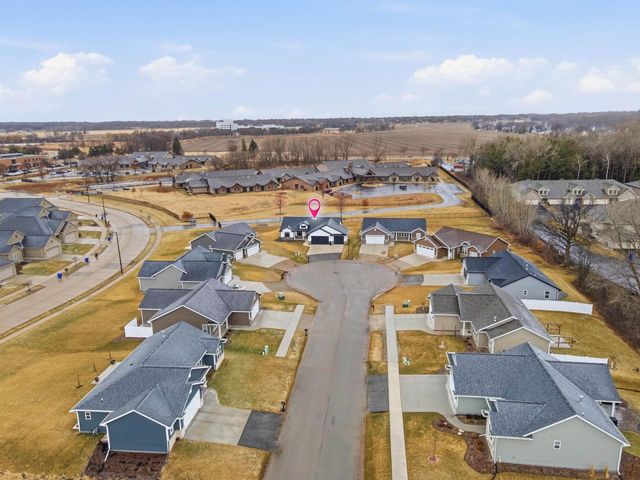 2215 E HONEYGOLD COURT, Appleton, WI 54913