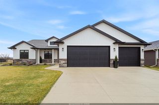 2215 E HONEYGOLD COURT, Appleton, WI 54913
