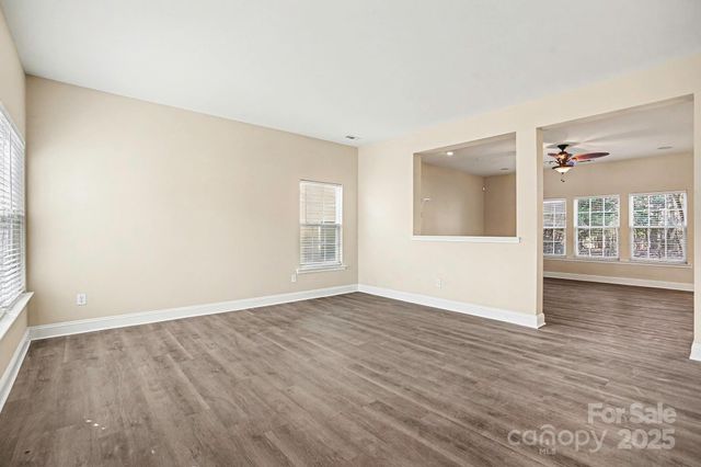 9329 Seamill Road, Charlotte, NC 28278