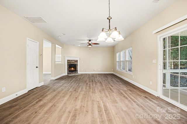 9329 Seamill Road, Charlotte, NC 28278